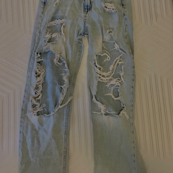 Distressed Jeans - Picture 2 of 2